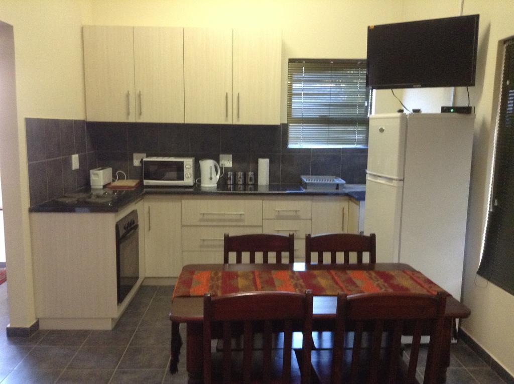 A Little Guesthouse Bloemfontein Ngoại thất bức ảnh
