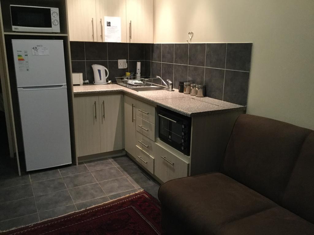 A Little Guesthouse Bloemfontein Ngoại thất bức ảnh