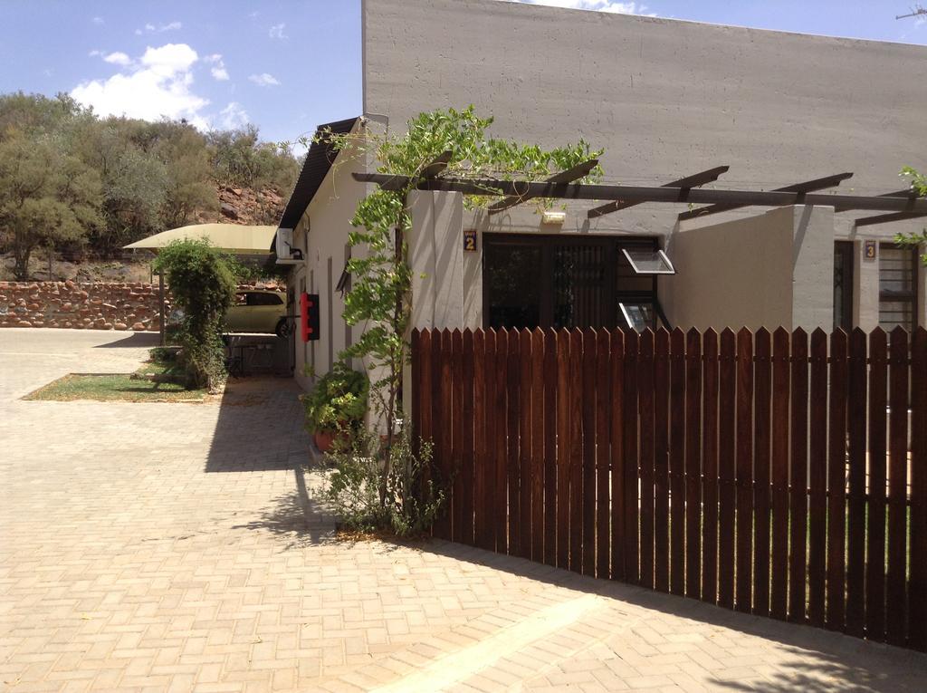 A Little Guesthouse Bloemfontein Ngoại thất bức ảnh
