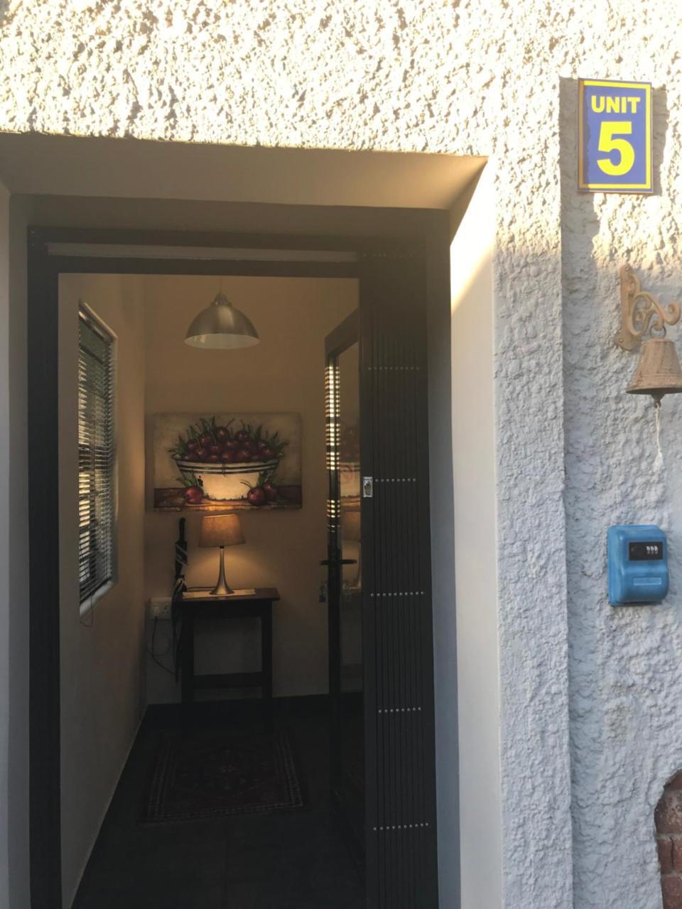 A Little Guesthouse Bloemfontein Ngoại thất bức ảnh
