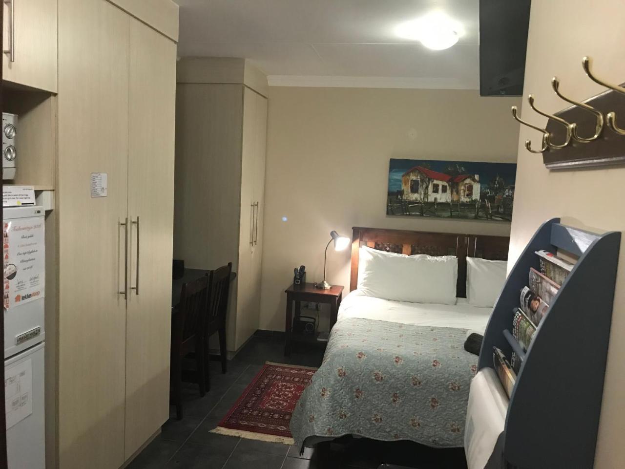 A Little Guesthouse Bloemfontein Ngoại thất bức ảnh