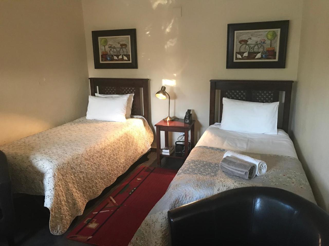 A Little Guesthouse Bloemfontein Ngoại thất bức ảnh